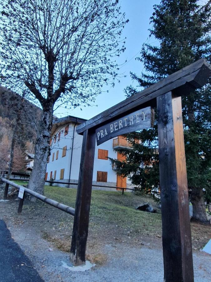 La Casa Di Matilde - Trilocale Vicinissimo Alle Piste Da Sci La Thuile Buitenkant foto