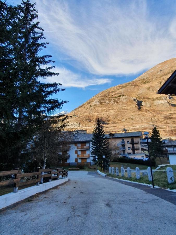 La Casa Di Matilde - Trilocale Vicinissimo Alle Piste Da Sci La Thuile Buitenkant foto