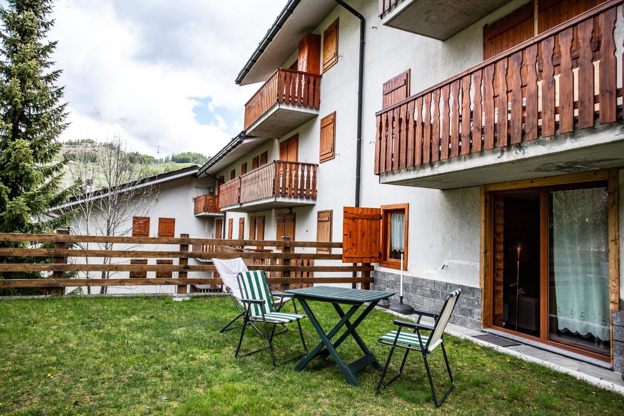 La Casa Di Matilde - Trilocale Vicinissimo Alle Piste Da Sci La Thuile Buitenkant foto