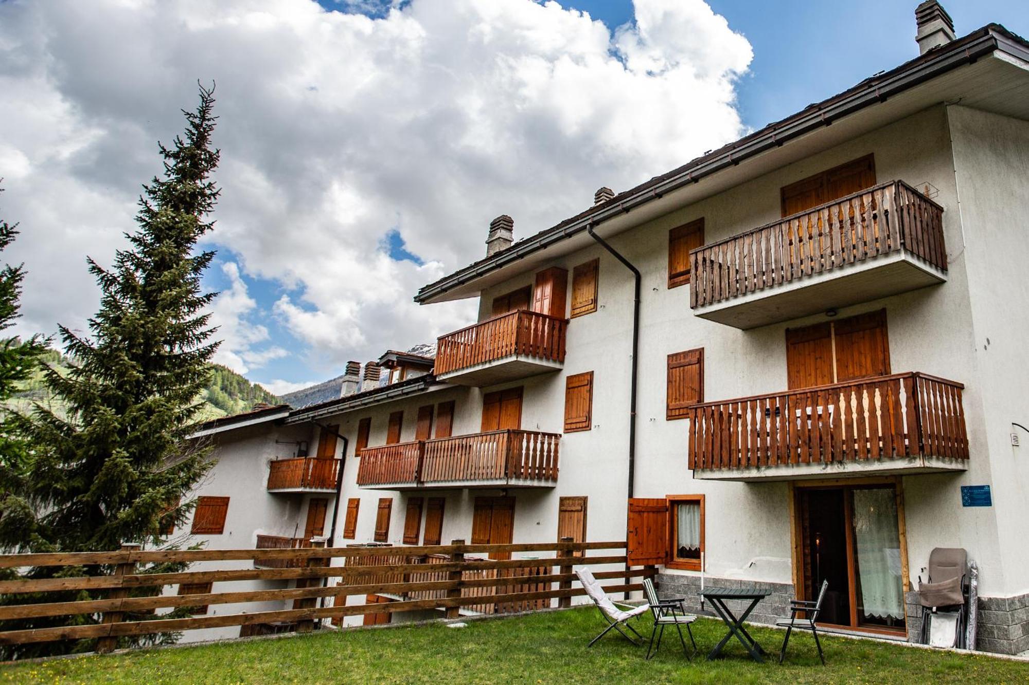 La Casa Di Matilde - Trilocale Vicinissimo Alle Piste Da Sci La Thuile Buitenkant foto